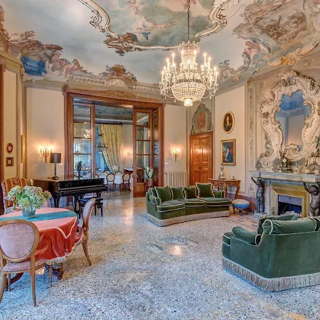 Platamone Villa Como